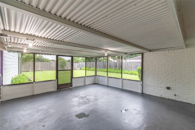 Building Photo - 11523 Bandlon Dr Rental