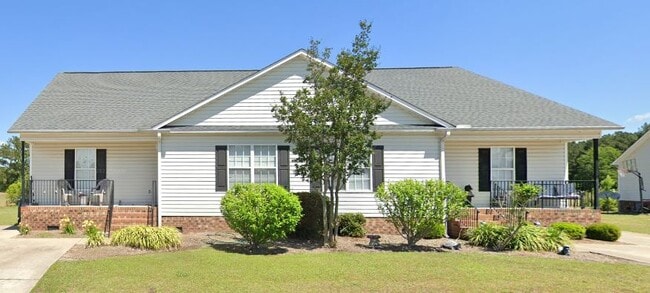 Building Photo - 2110 Oak Bend Dr