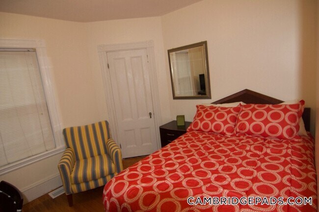 33 Jefferson St Unit 1