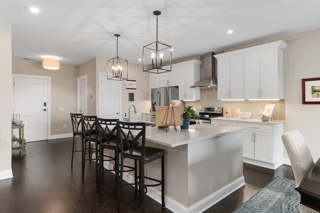 5317 Highpointe Lakes Dr Unit 402