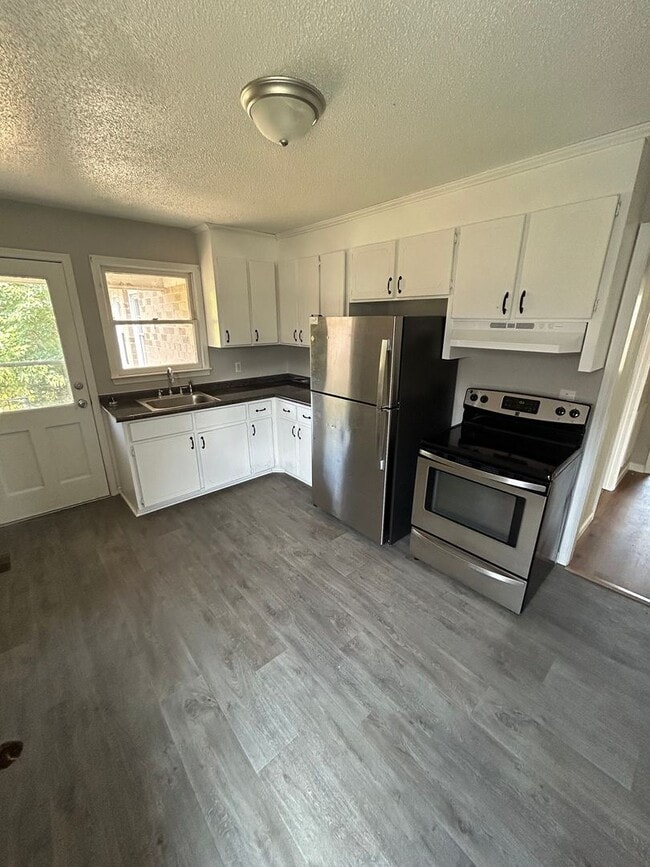 Photo - 102 Bruce St Unit 102A Bruce St