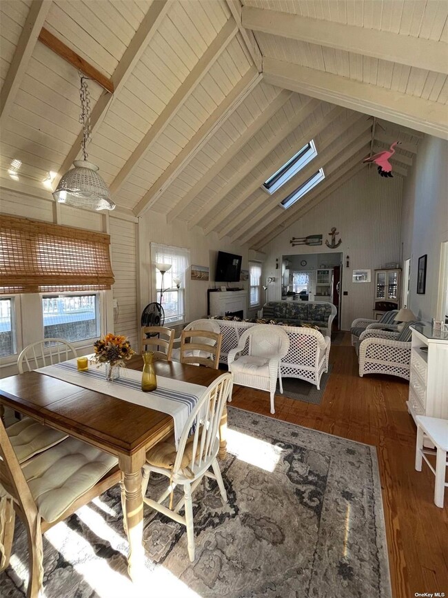 Photo - 760 Ocean Breeze Walk