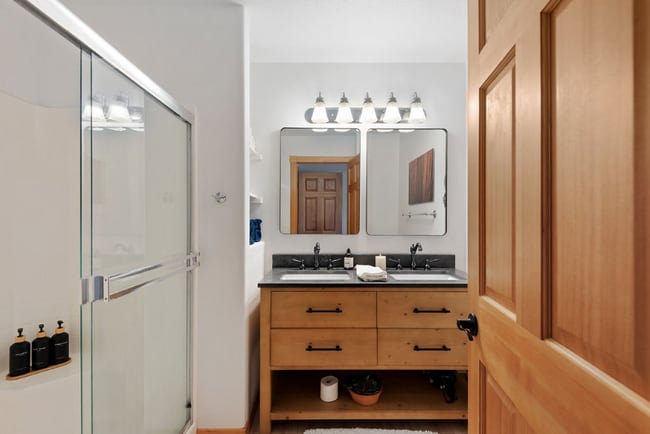 Photo - 10237 NW Wilshire Ln