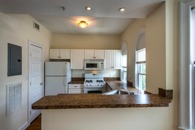 Photo - 52 Ashford St Unit 2