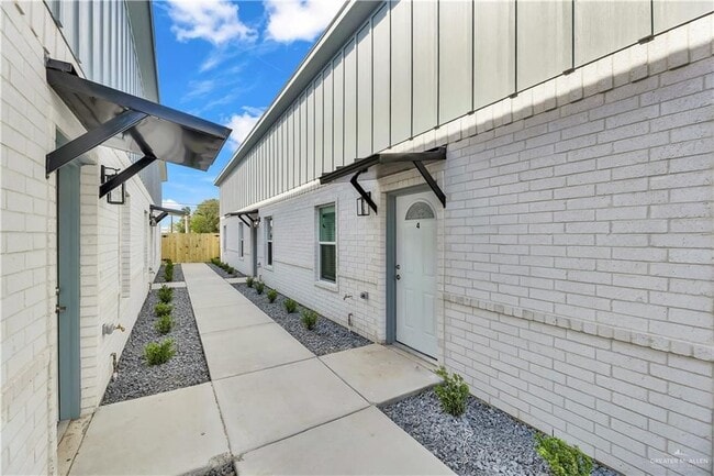 Front walk way