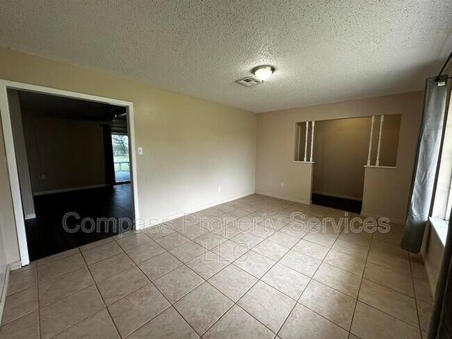 Photo - 179 Weldon Dr