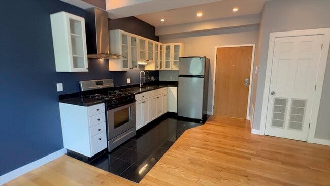 Photo - 251 Dudley St Unit 1