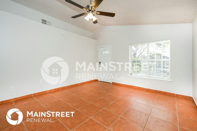 Photo - 9751 Red Clover Ave