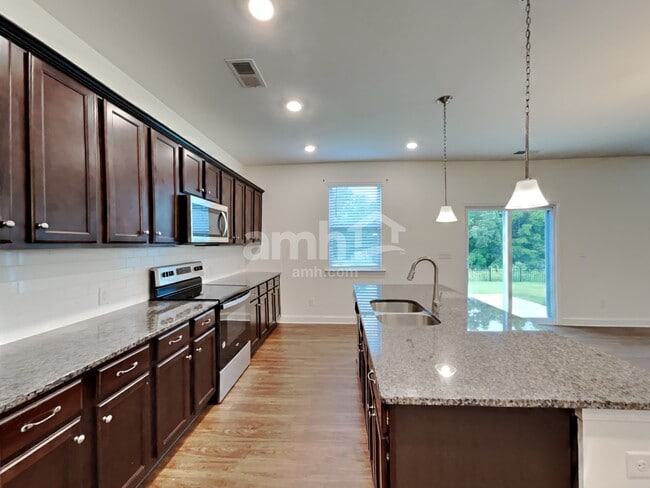 Photo - 136 Hamilton Park Dr