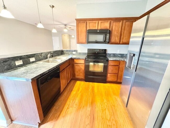 Photo - Special!! $500.00 off first months rent if Move in by June!! 3 Bed 2.5 bath- Townhome located in ...