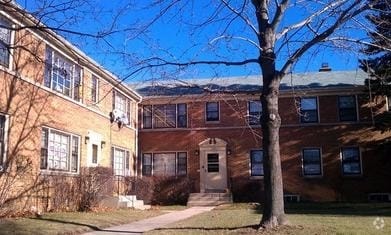 Building Photo - 3118-3132 N 76th St Rental