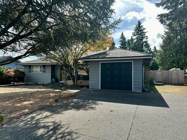 Building Photo - 4245 S 183rd St