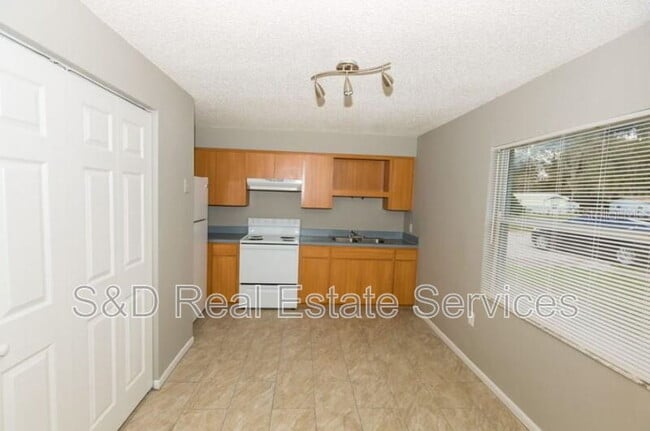 Photo - 3836 Deeson Rd