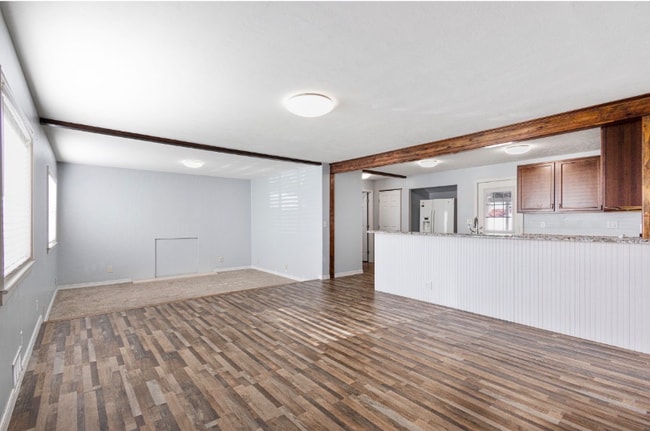 Photo - 175 Alpine Dr