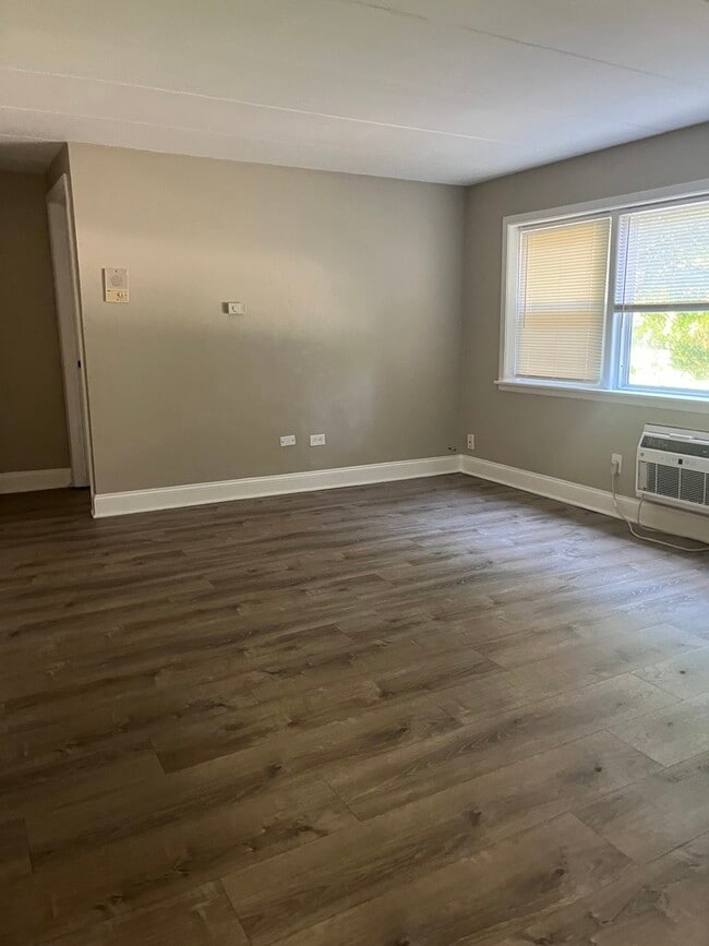 Photo - 10917 S Lloyd Dr Unit 3