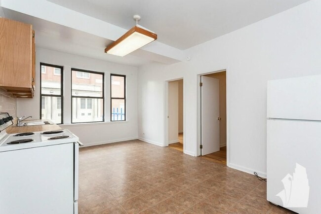 Photo - 2319 N Kedzie Blvd