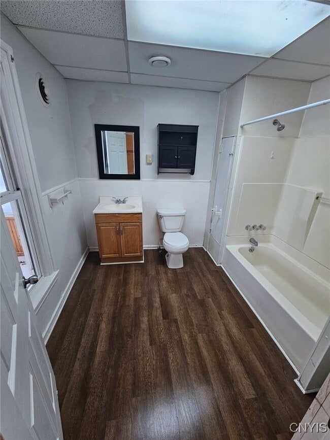 Photo - 678 Cooper St