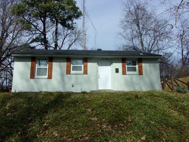 Building Photo - 2796 Flora Ave