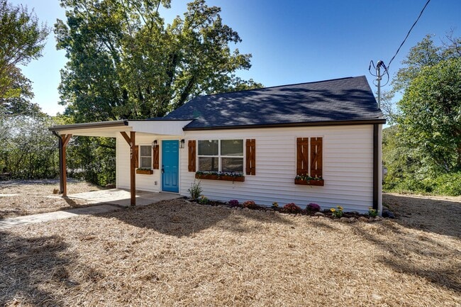 Photo - 927 Hulana St