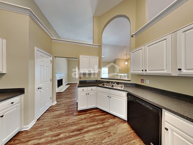 Photo - 5956 Tate Drive