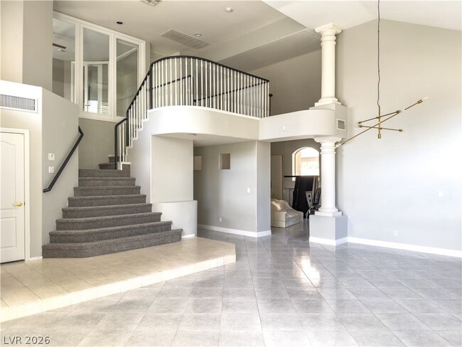 Photo - 1842 Bogey Way