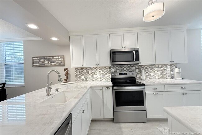 Photo - 1950 SW Palm City Rd Unit 9108