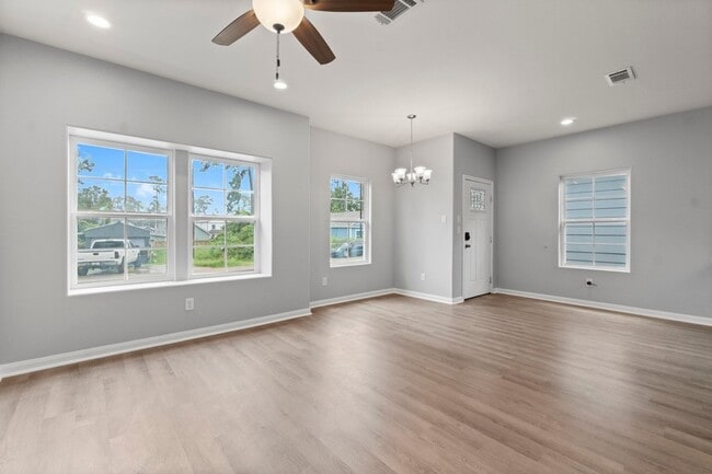 Photo - 16866 W Hammon