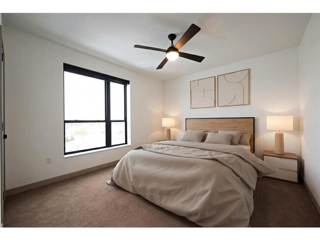 Photo - 640 Wisconsin Ave N Unit 638