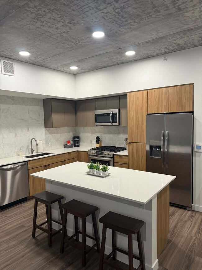 Photo - 222 E Jefferson St Unidad ID1369267P