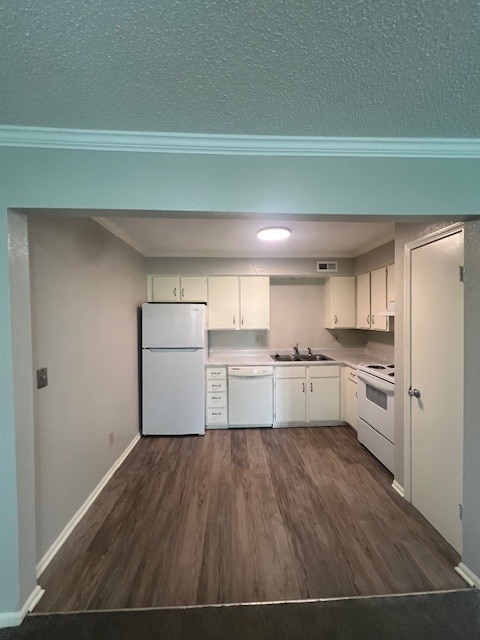 1BR - Kitchen