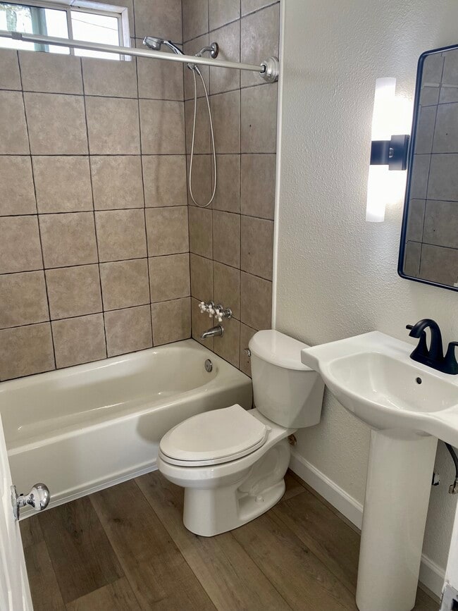 1440 Fern Ave