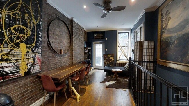Building Photo - Mott Street Rental
