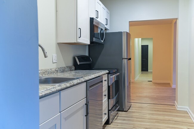 Photo - 118 S Railroad St Unit Apt 1