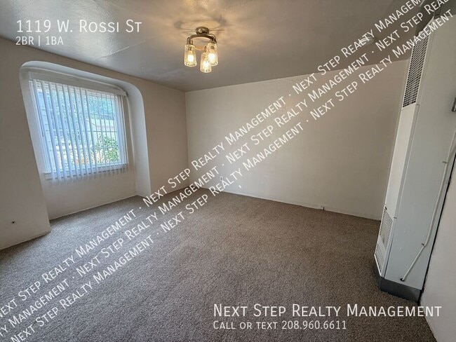 Photo - 1119 Rossi St