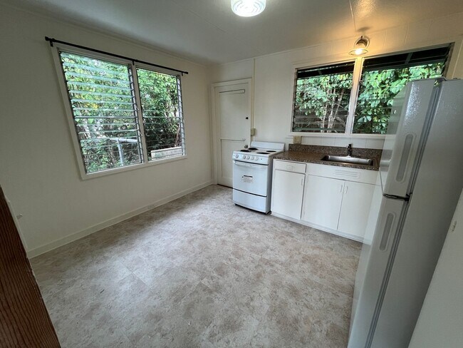 Photo - 2238 Aulii St