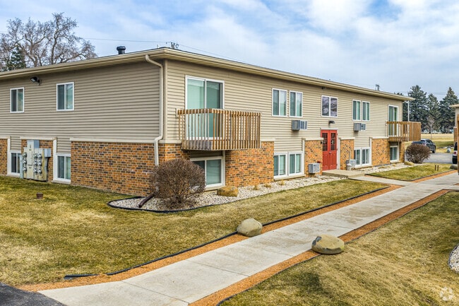 Primary Photo - Geneva Estates