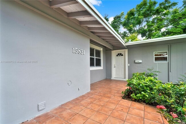 Photo - 15831 Palmetto Club Dr