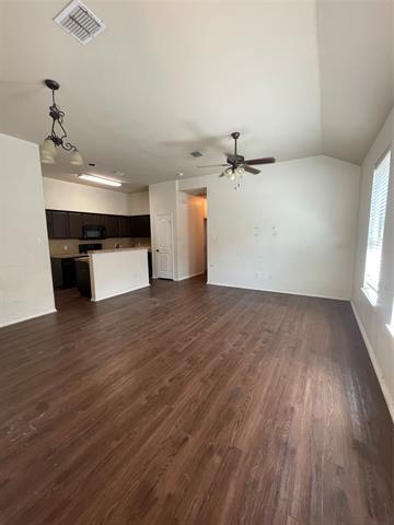 Building Photo - 1428 Ravenwood Dr