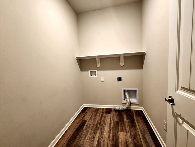 Photo - For Rent – 4 Bedroom, 2 Bathroom Home in W...
