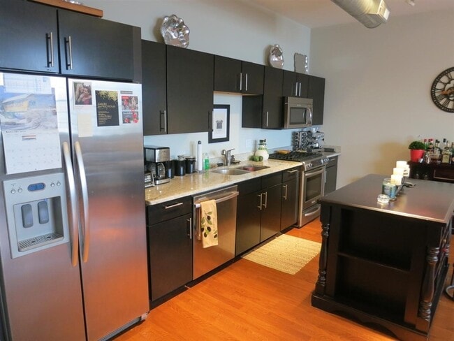 Photo - 154 W 2nd St Unit 220