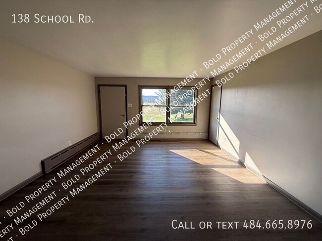 Photo - 138 School Rd