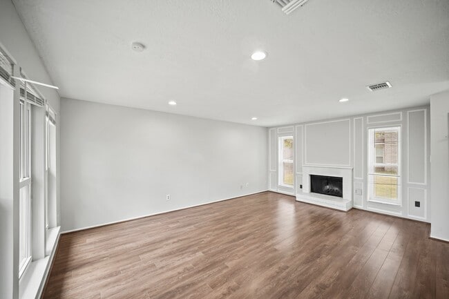 Photo - 10814 Sugar Hill Dr