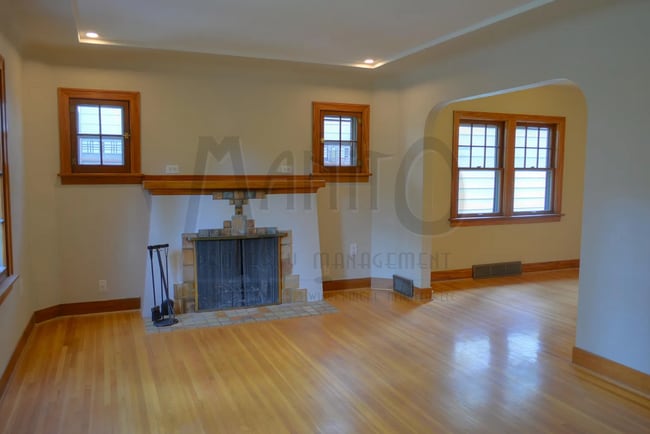 Photo - 1714 S Maple Blvd