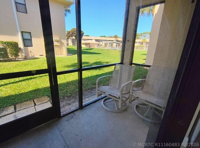 6736 Palmetto Cir S Unit 102