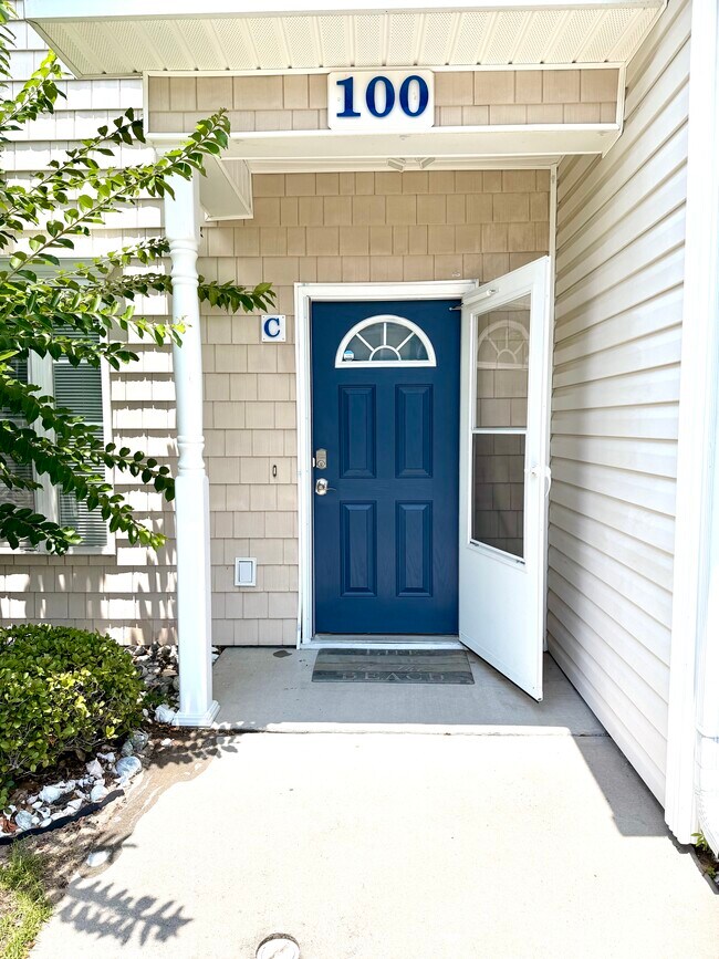 Photo - 100 Spring Creek Dr