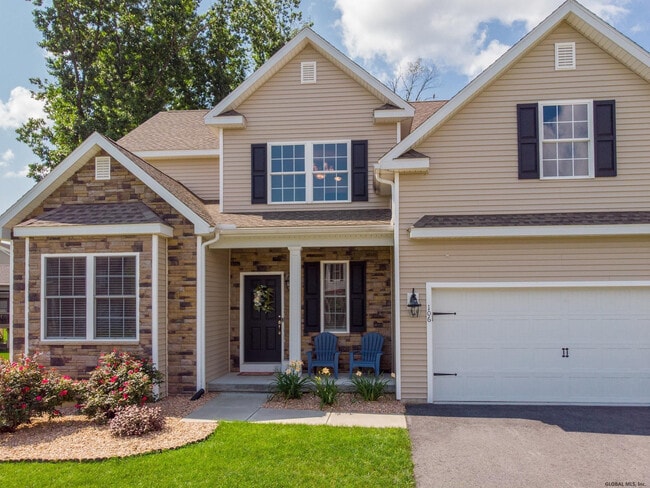 Photo - 106 Balsam Way