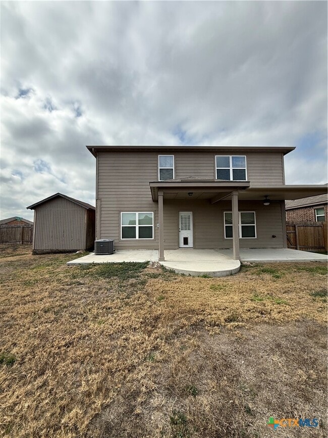 Photo - 202 Posey Pass