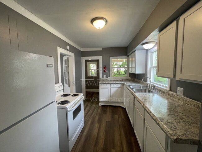 Photo - 730 Noble Ave