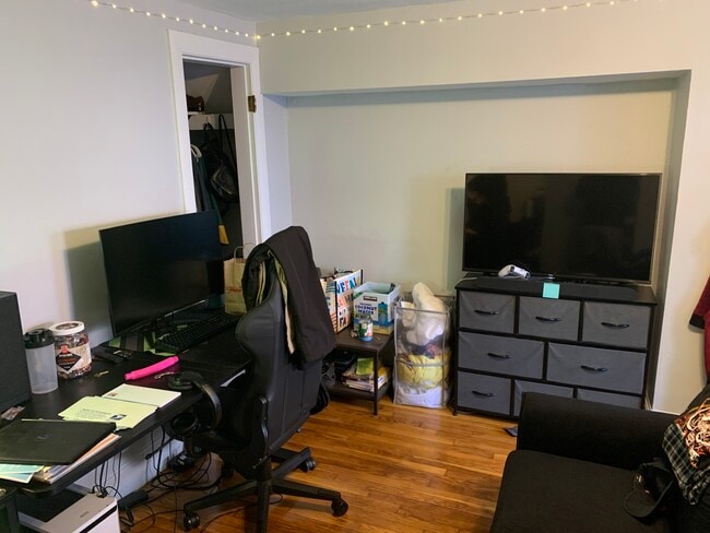 Photo - 12 Keswick St