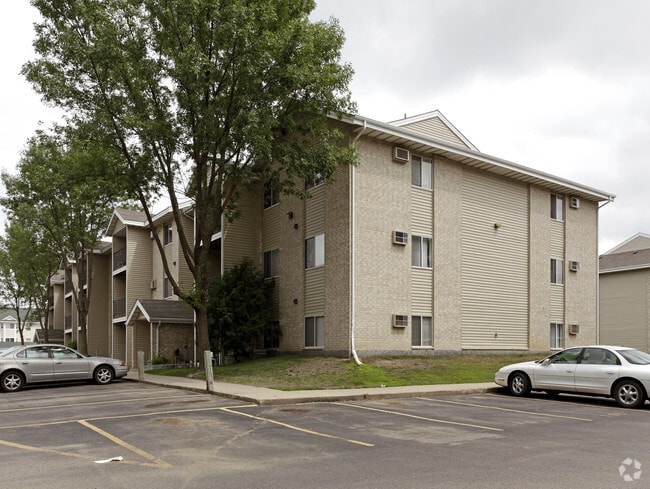 Photo - Evergreen Square Apartments